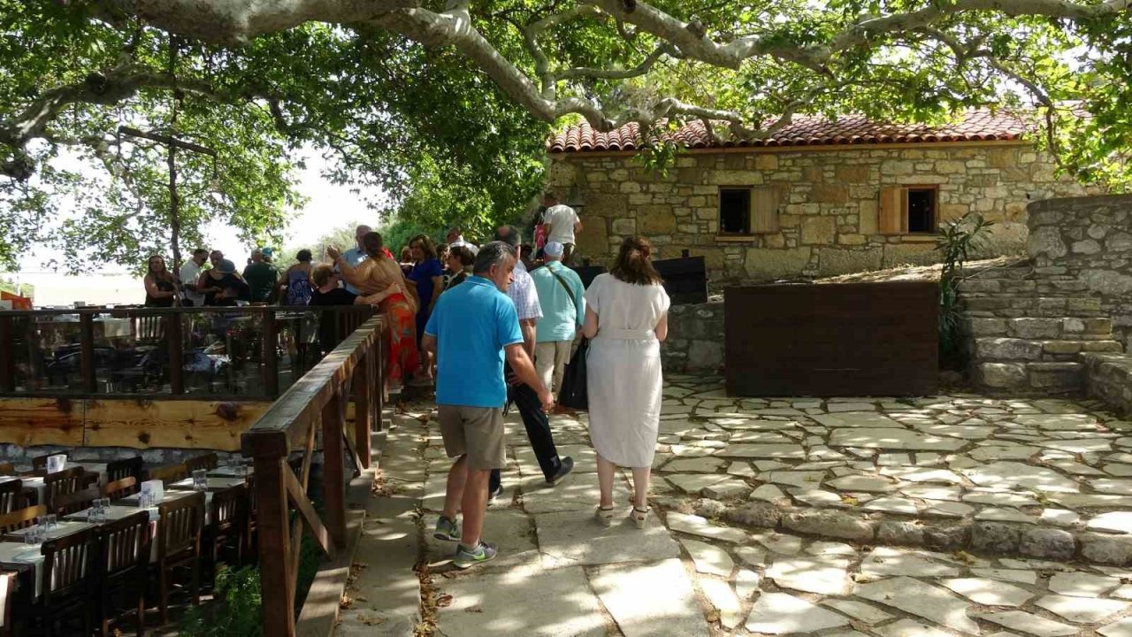 Bozcaada’da Aya Paraskevi Günü ayini