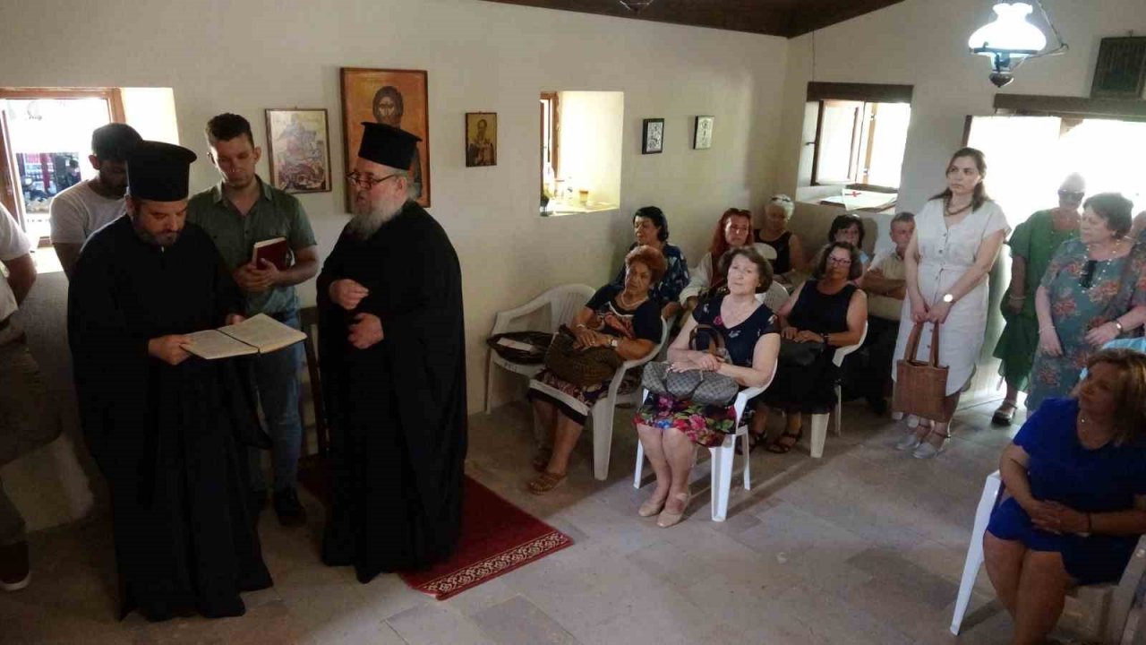 Bozcaada’da Aya Paraskevi Günü ayini