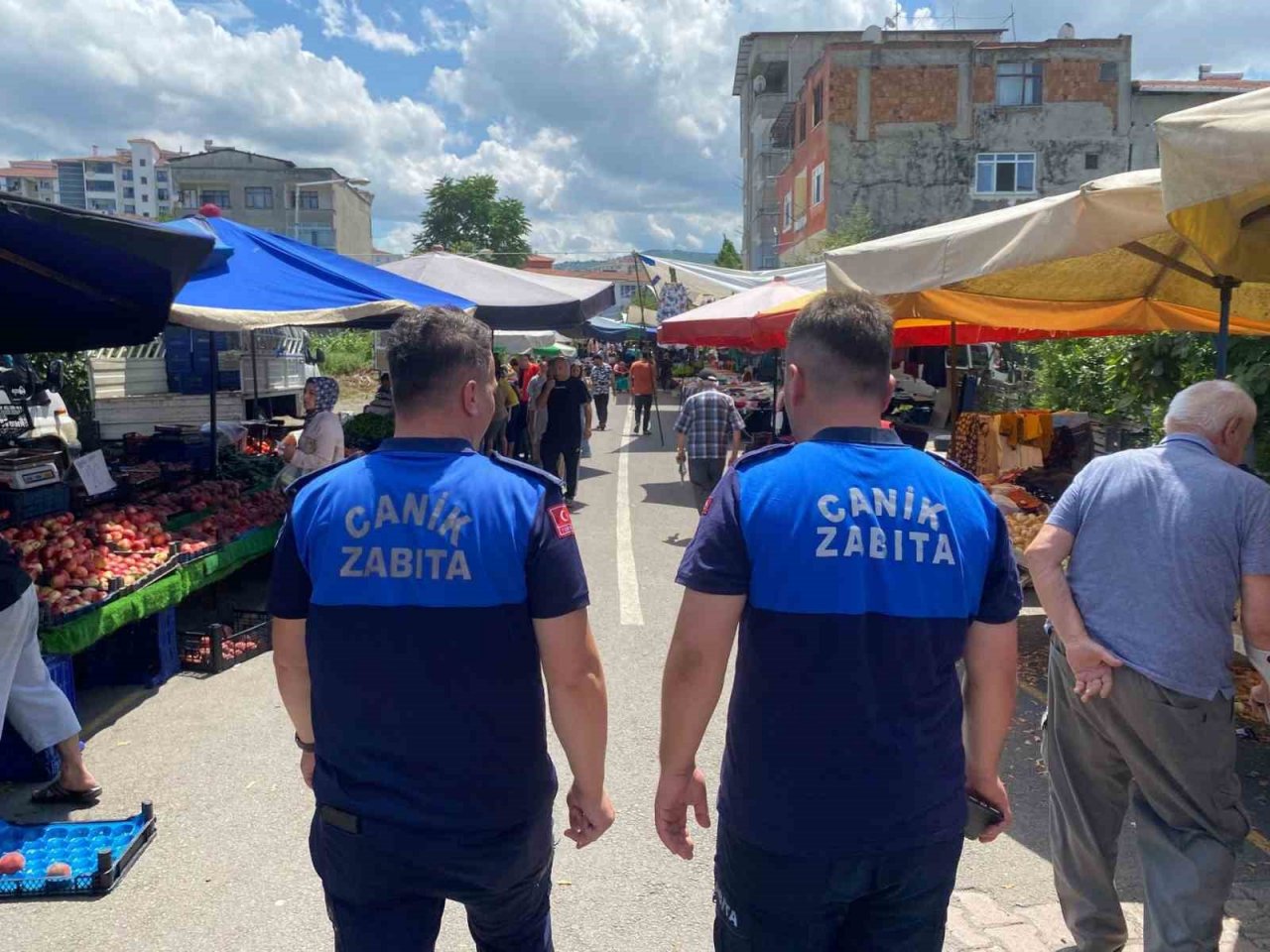 Canik’te pazar tartıları denetlendi