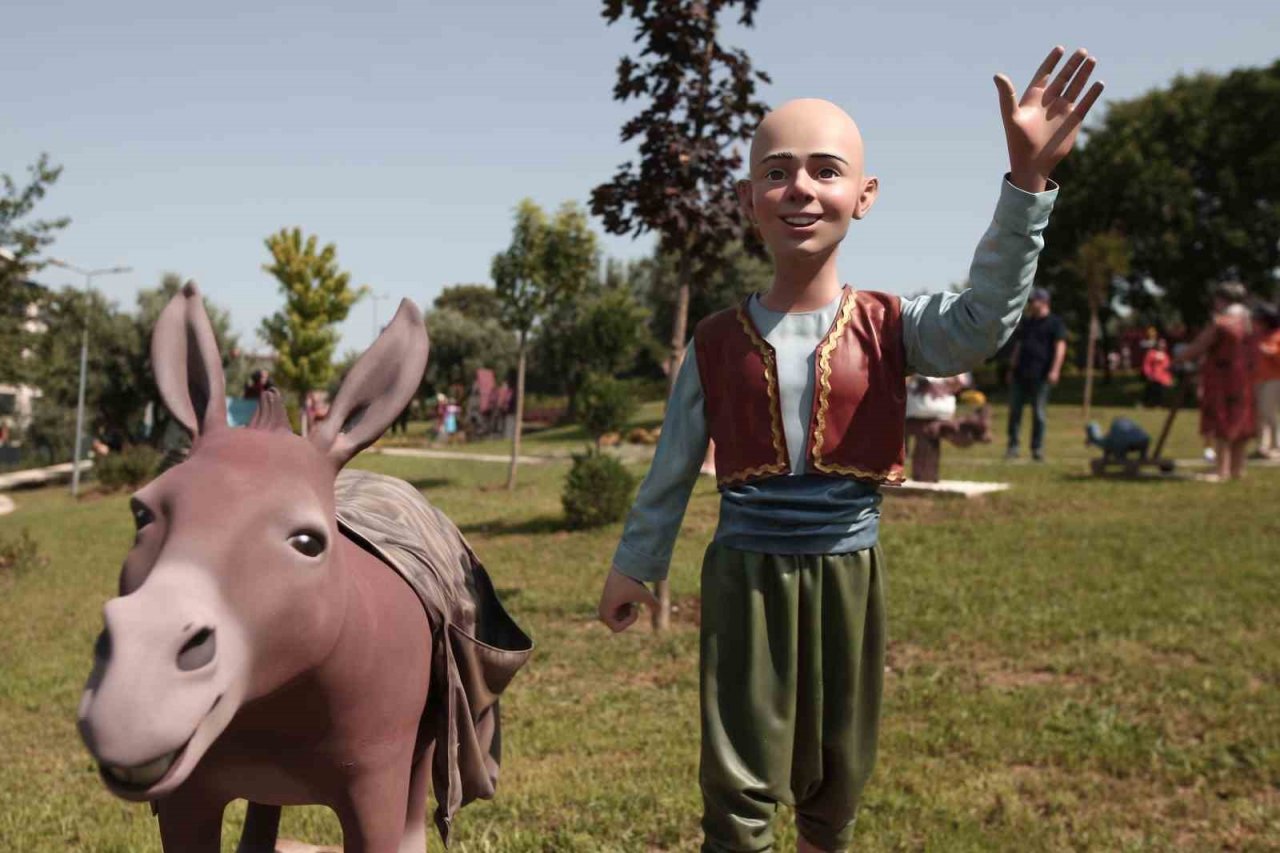 Dünyaca ünlü masal kahramanları bu bahçede buluştu