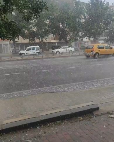 Kovancılar’da sağanak ve dolu etkili oldu