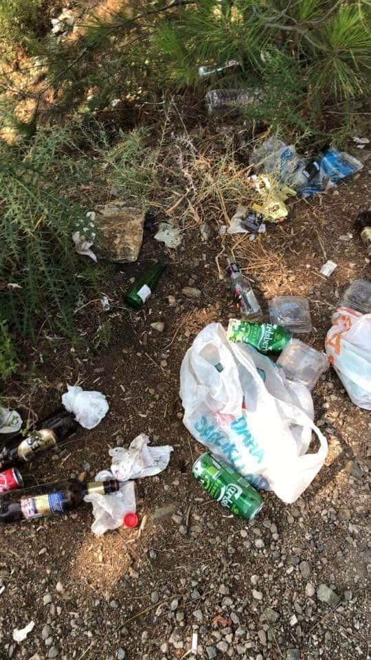 Fethiye Yarımadası’ndaki çöplere vatandaşlar tepki gösterdi