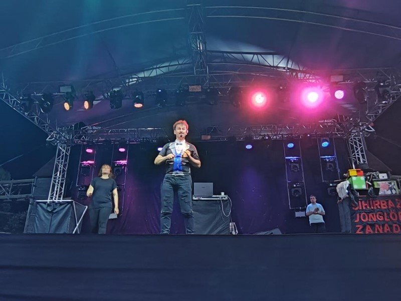 Gediz’de çocuklar şenlikte doyasıya eğlendi