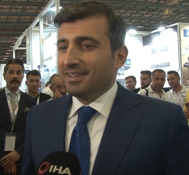 Baykar Yönetim Kurulu Başkanı Bayraktar: ”Ülkemizin milli savunma sanayiinin geliştirdiği eserleri bir arada görmek bizler için gurur verici”