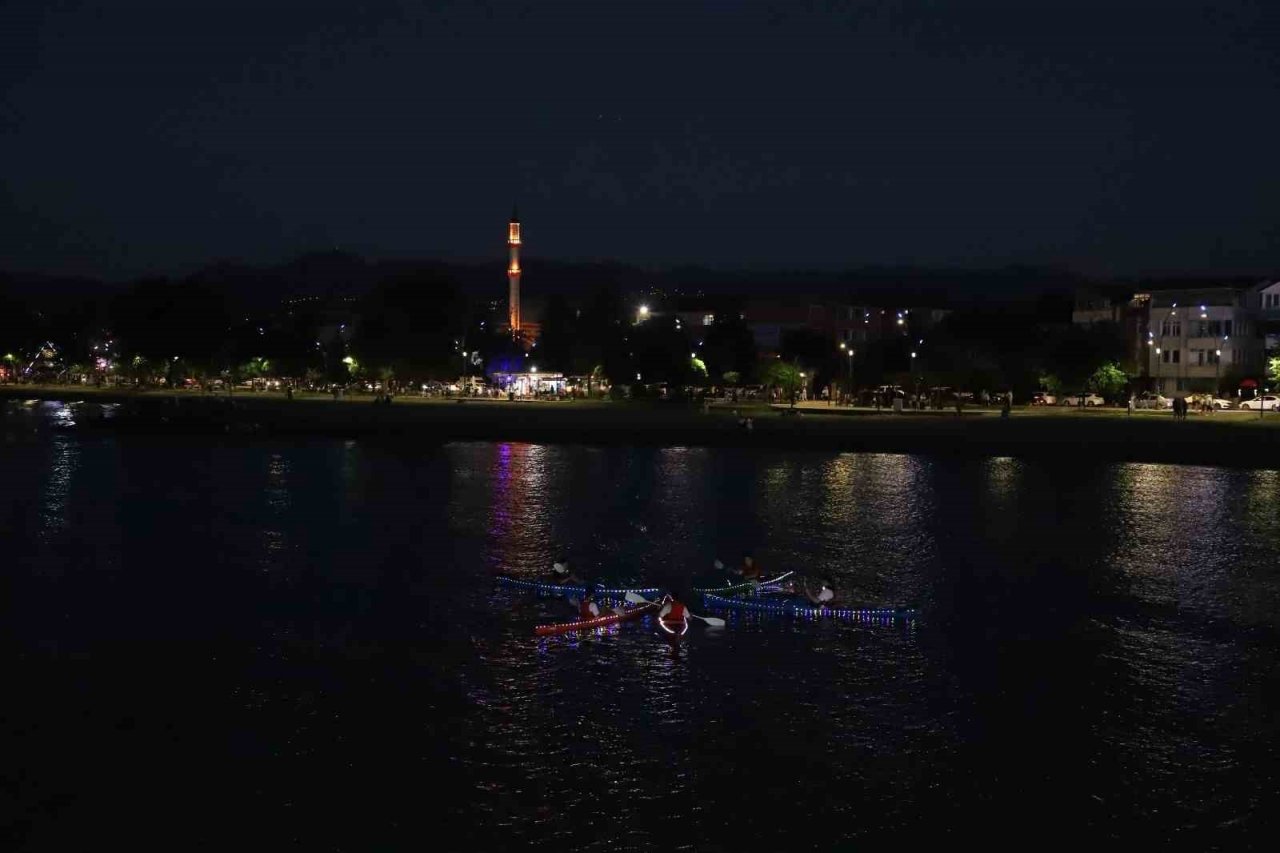 Ordu gecelerinde kano şöleni