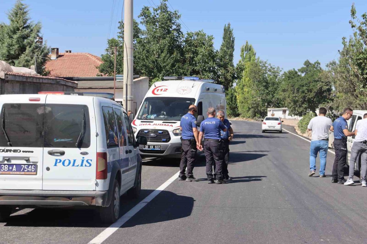 Kavga ettiği kardeşini vurdu