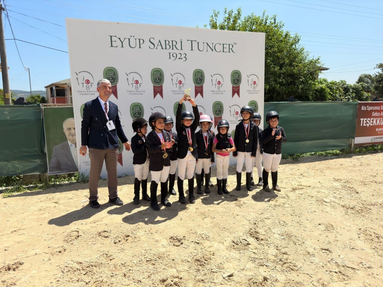 Biniciler nefes kesti