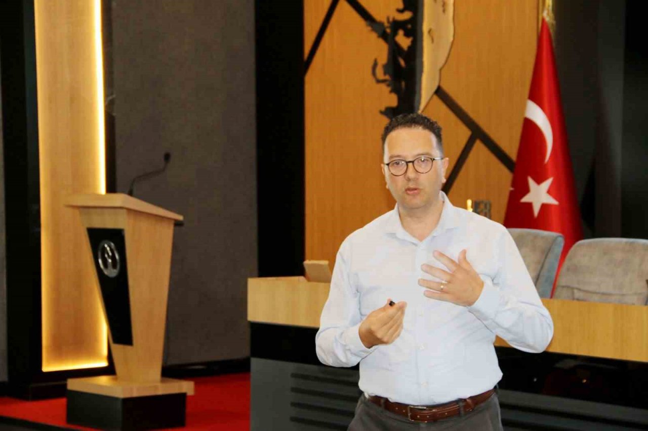 Kütahya OSB Akademi’de eğitimler devam ediyor