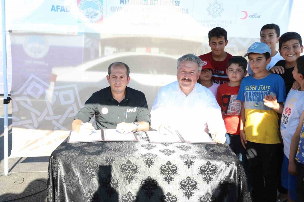 Dulkadiroğlu ilçesinin 2. yaşam alanı depremzedelerin kullanımına sunuldu