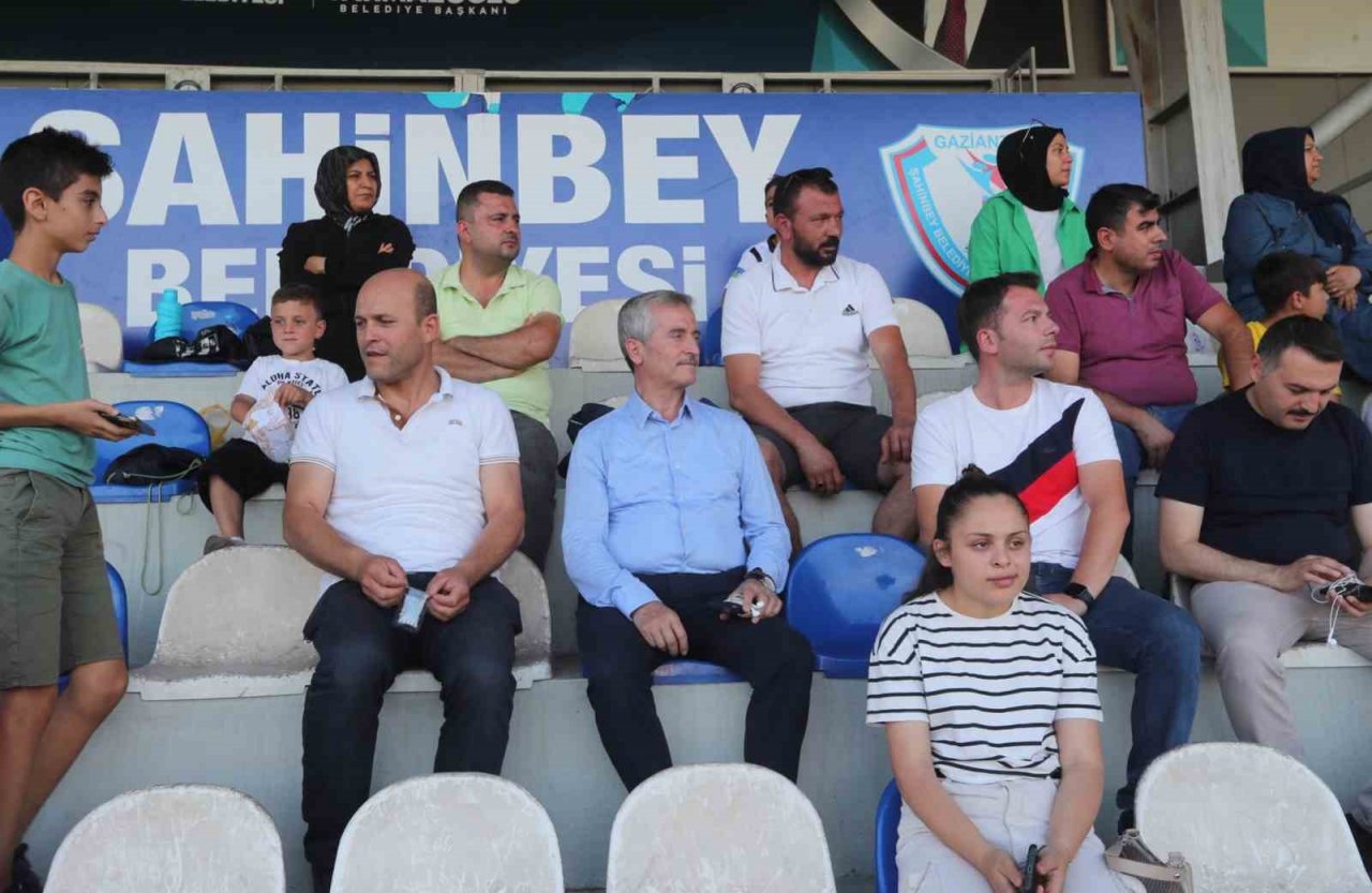 Şahinbey’de U12 rüzgarı