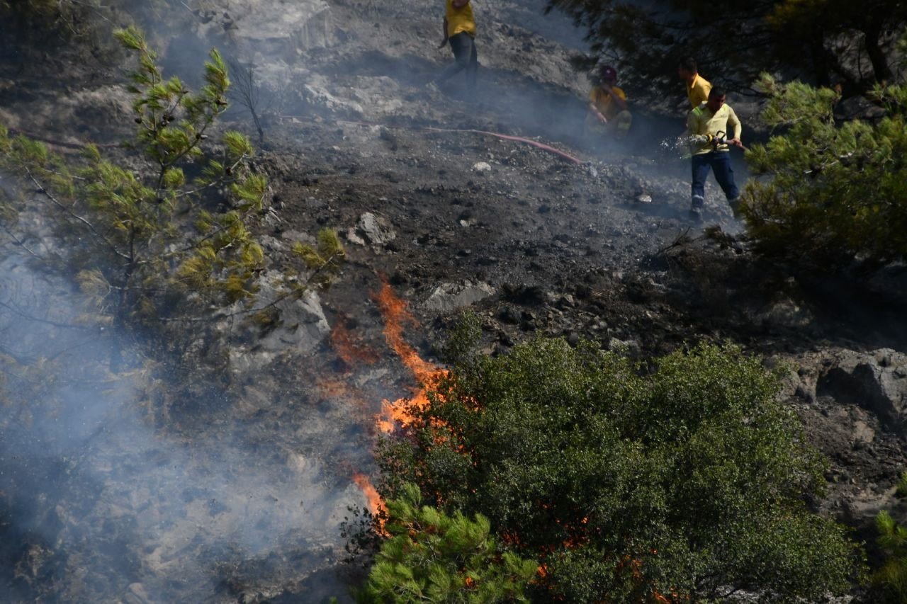 Söke’deki yangını söndürme çalışmaları devam ediyor