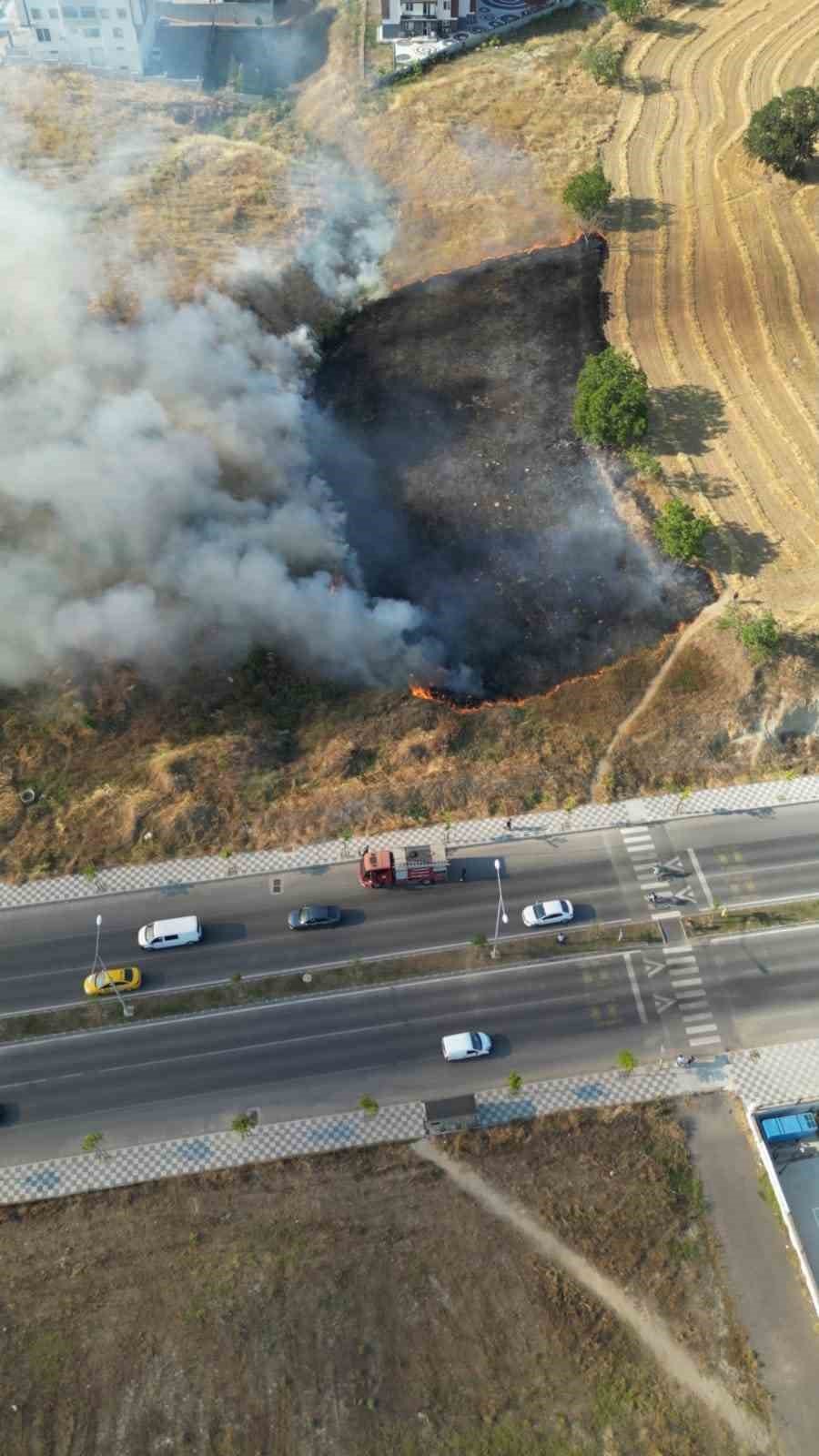 Çorlu’daki korkutan yangın havadan görüntülendi