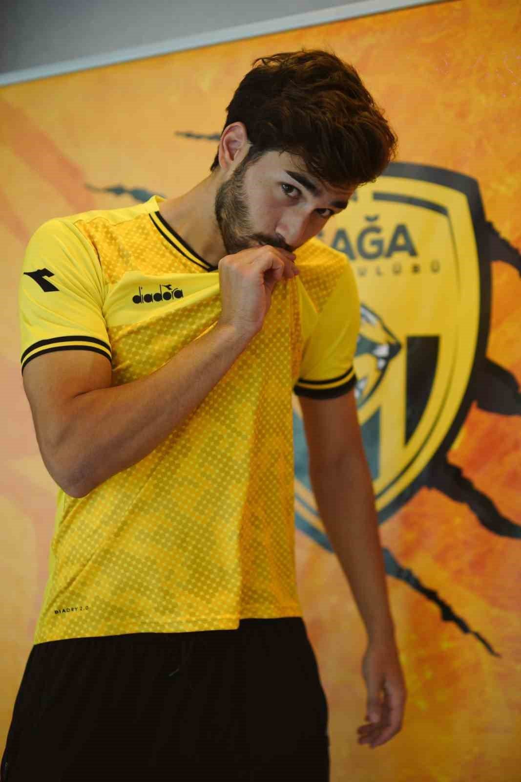 Aliağa FK, Kadir Kurt’u kadrosuna kattı