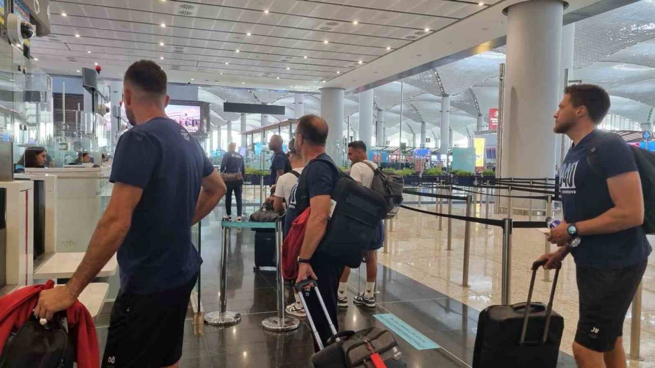 Adana Demirspor, Cluj’a gitti