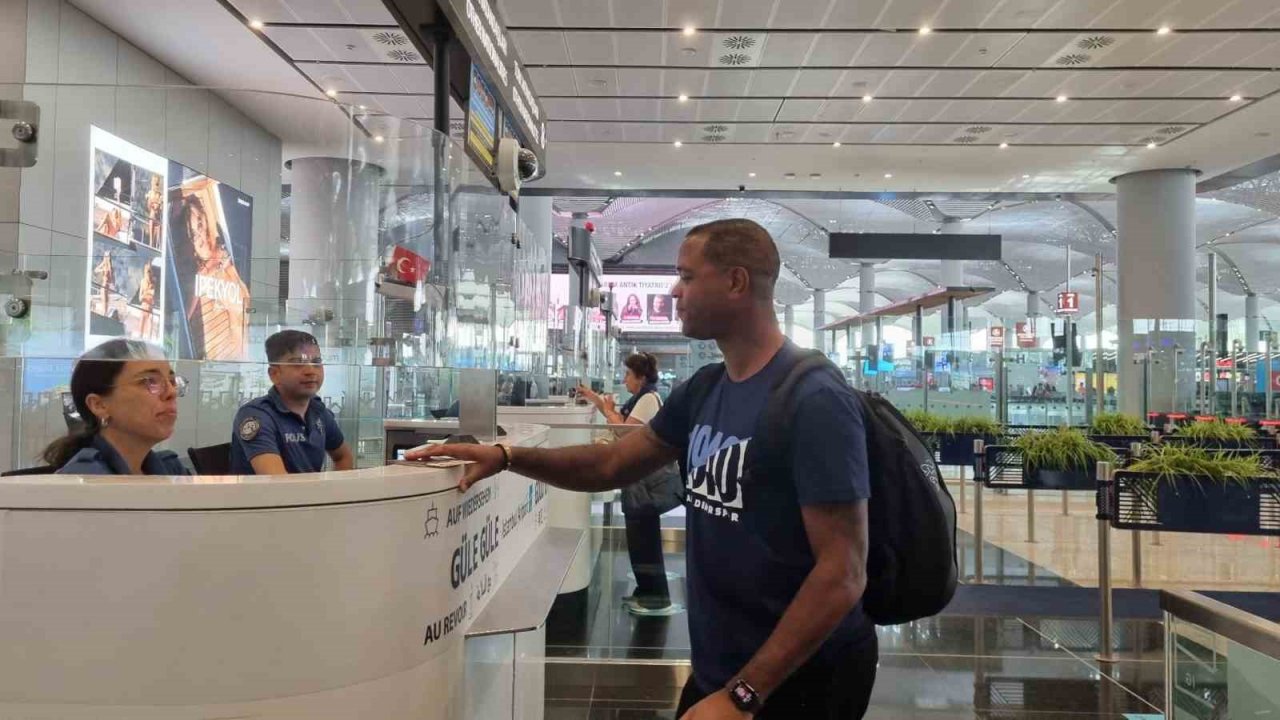 Adana Demirspor, Cluj’a gitti