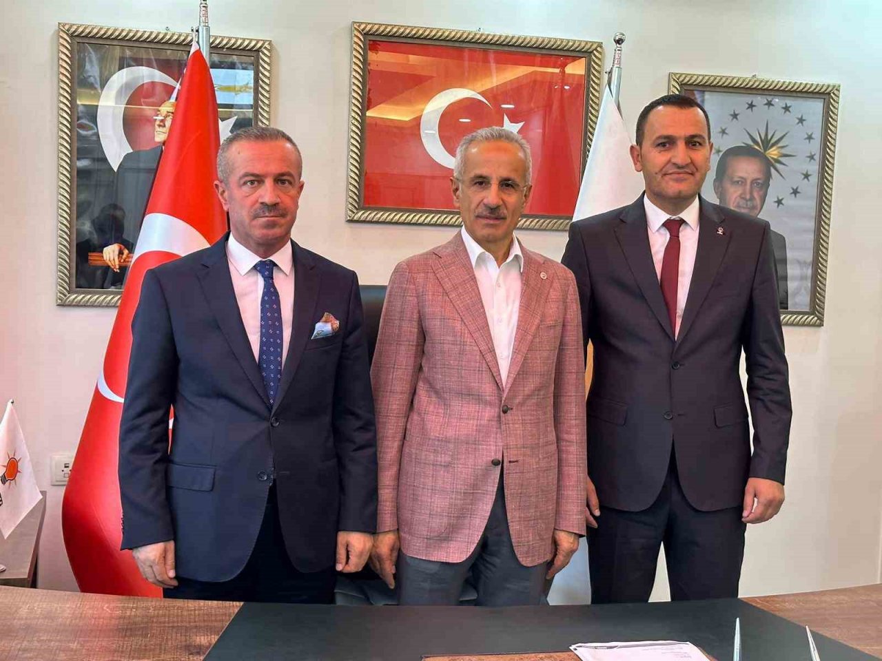 Ulaştırma ve Altyapı Bakanı Uraloğlu Yüksekova’da