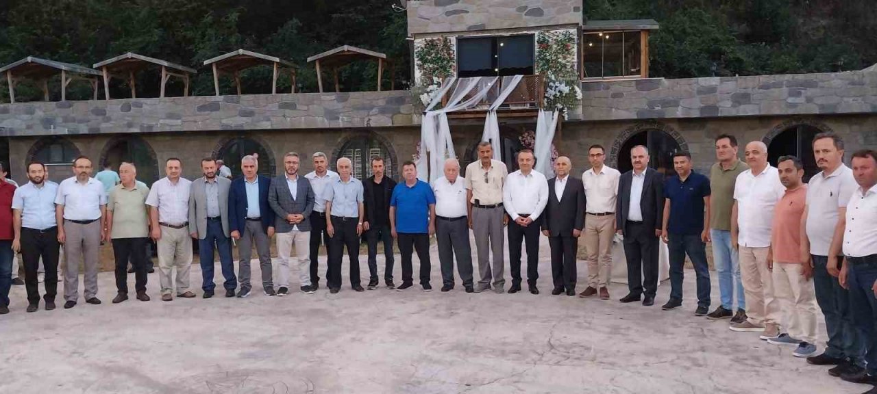 İlçe Müftüsü Bostancı’ya veda yemeği düzenlendi