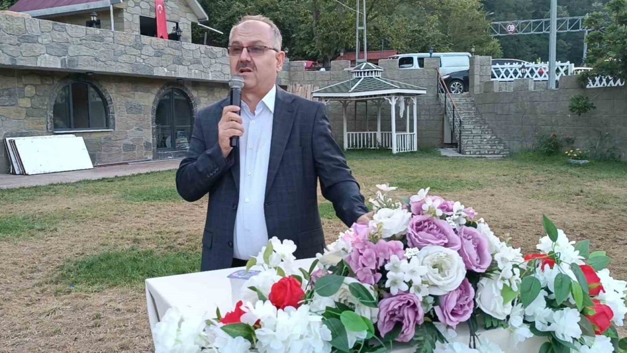 İlçe Müftüsü Bostancı’ya veda yemeği düzenlendi