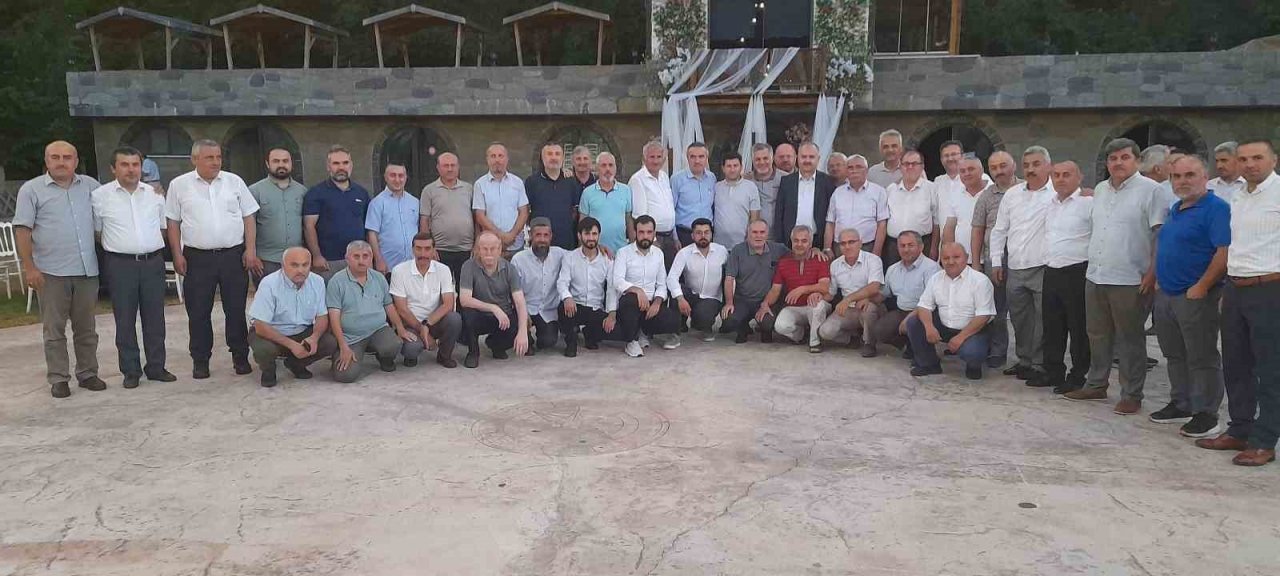 İlçe Müftüsü Bostancı’ya veda yemeği düzenlendi