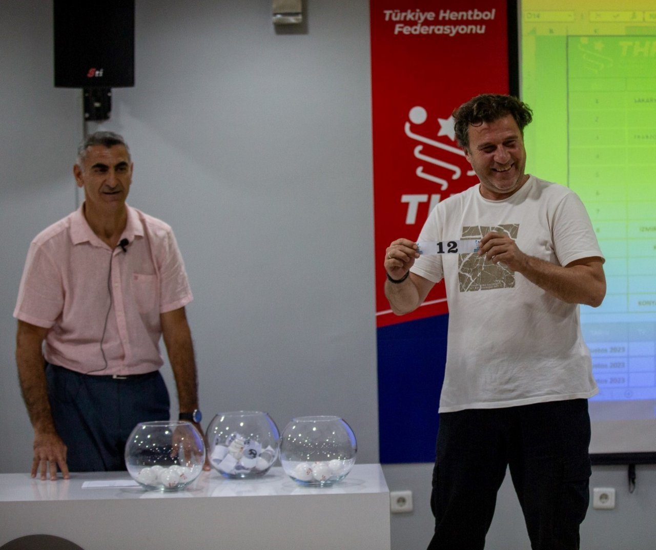 Hentbol Kadın ve Erkekler Süper Liglerinde fikstür çekildi