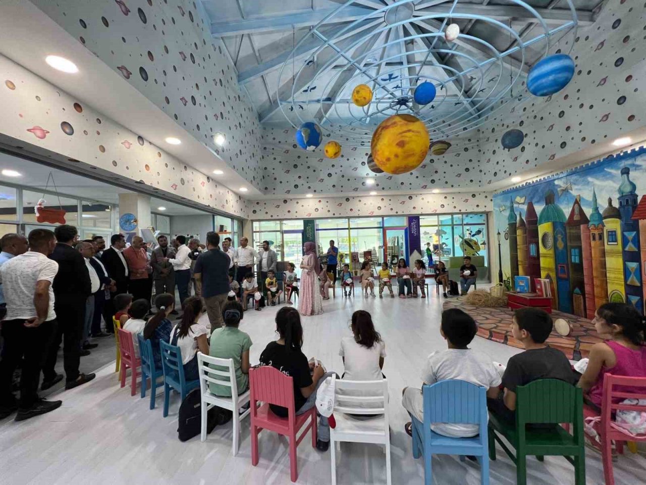 Belediyelerin hizmetlerini yerinde inceledi