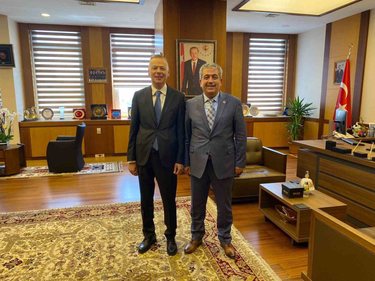 Özsoy, bakan yardımcılarını ziyaret etti