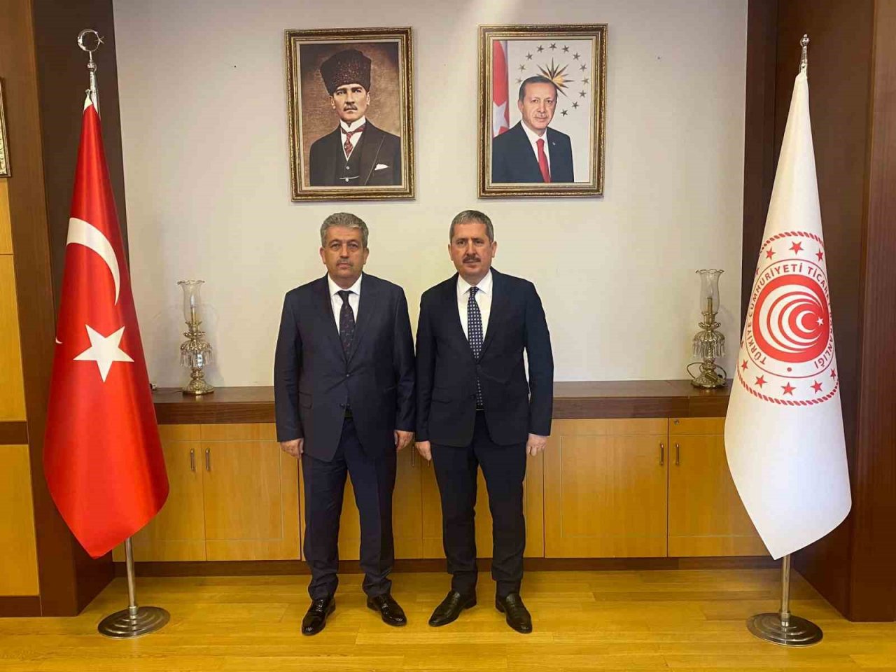 Özsoy, bakan yardımcılarını ziyaret etti