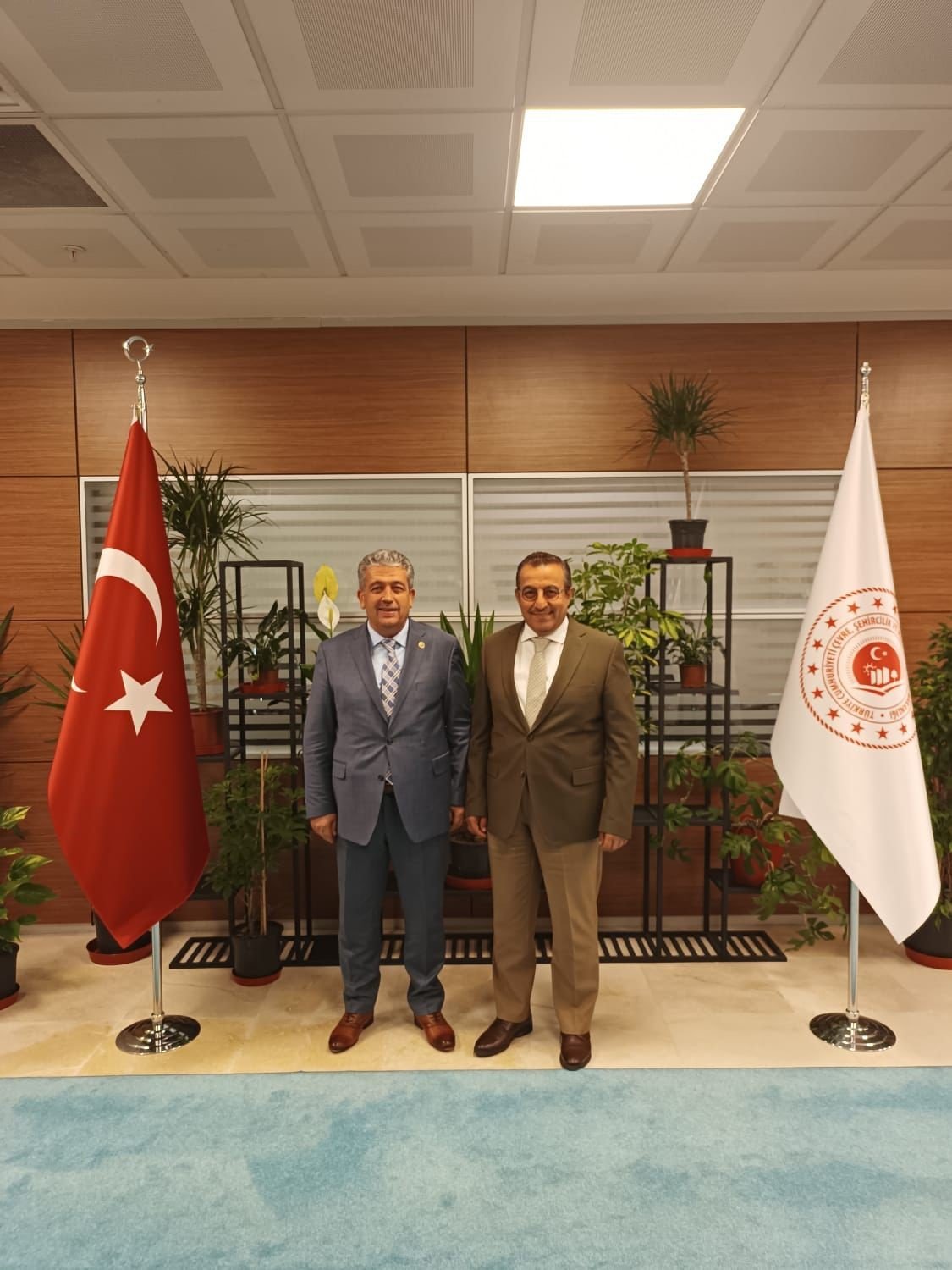 Özsoy, bakan yardımcılarını ziyaret etti