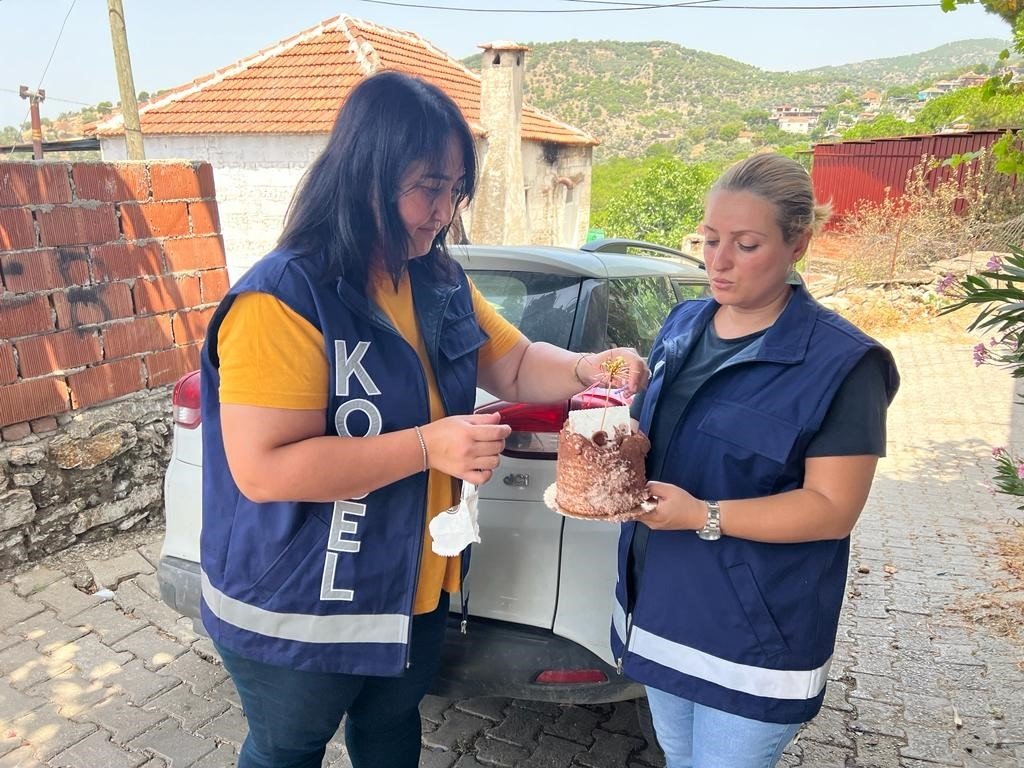 Başkan Kaplan’dan engelli kıza doğum günü sürprizi