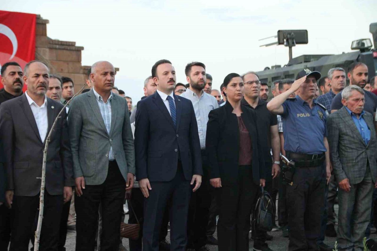 Binbaşı Arslan Kulaksız şahadetinin 8. yılında Malazgirt’te anıldı