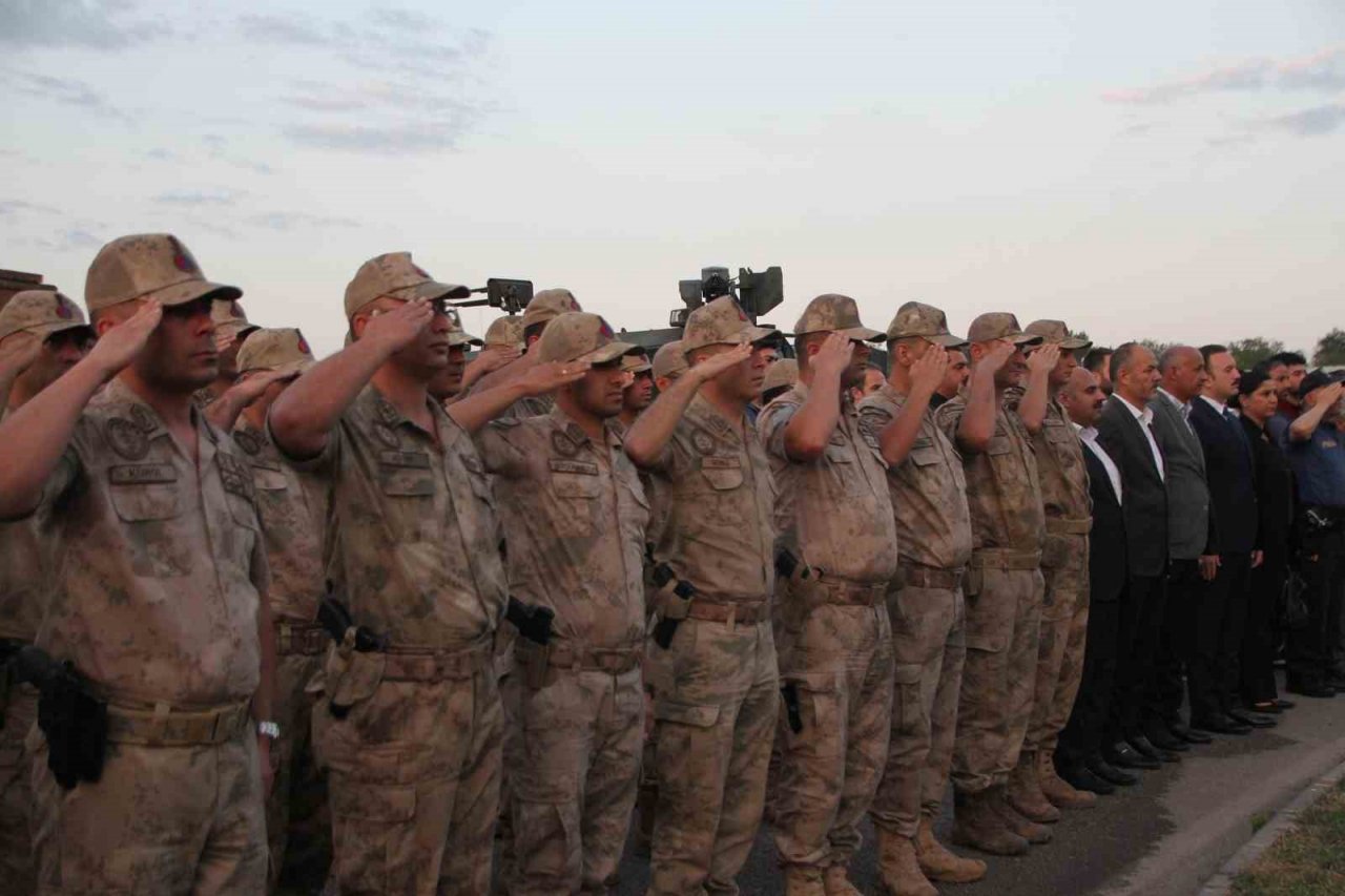 Binbaşı Arslan Kulaksız şahadetinin 8. yılında Malazgirt’te anıldı