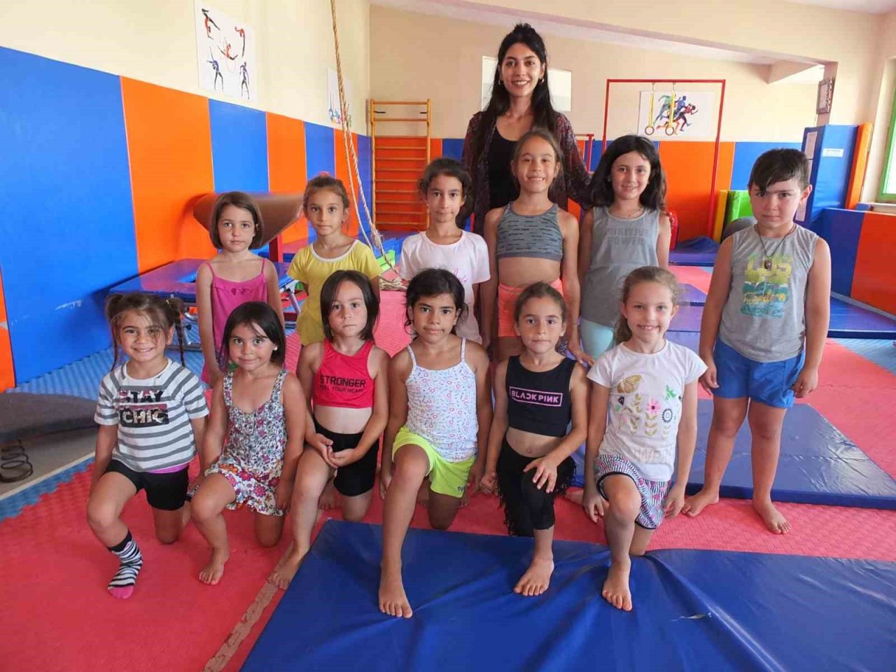 Burhaniye’de cimnastik kursu ilgi gördü