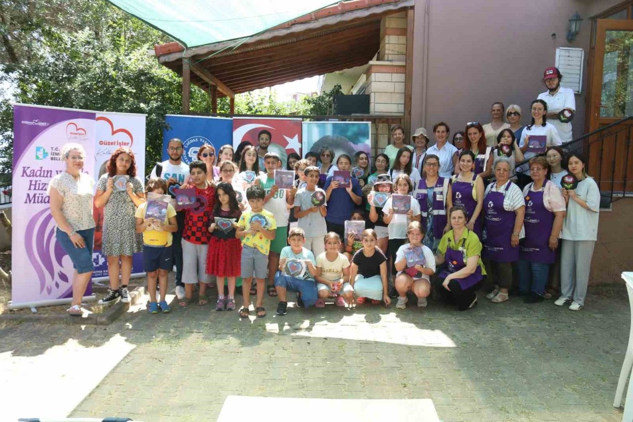 Öğrenciler mozaik ve toka baskı workshopunda becerilerini sergiledi