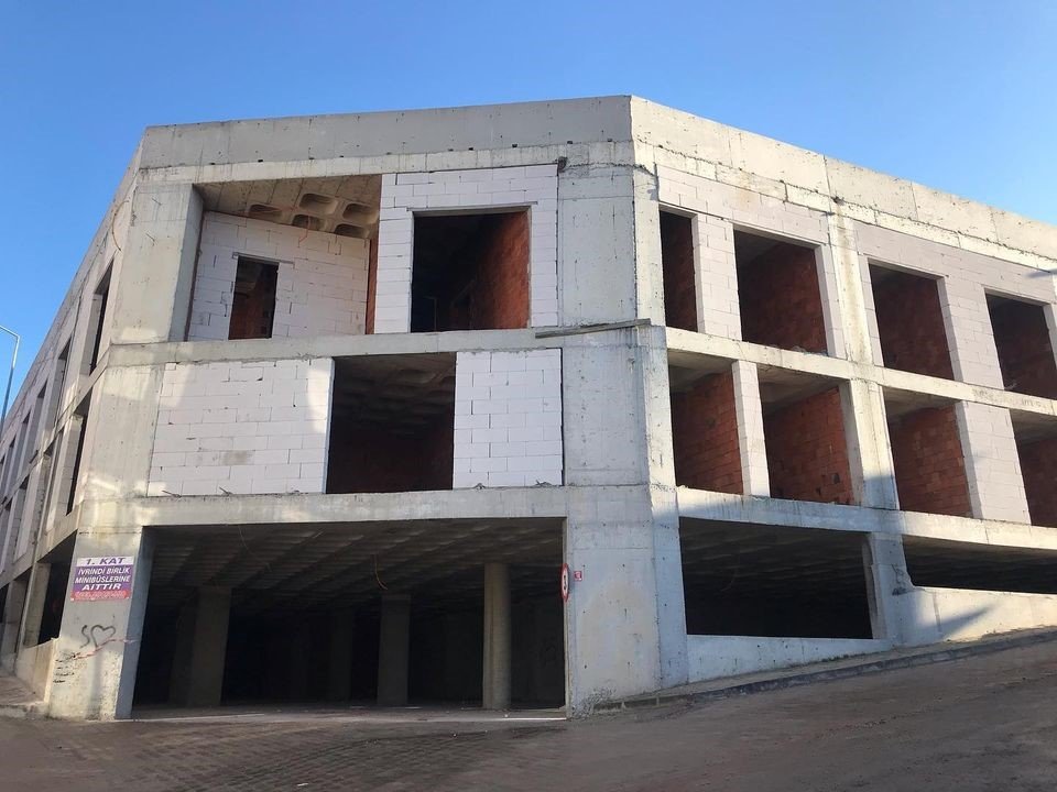 İvrindi Belediye oteli gün sayıyor