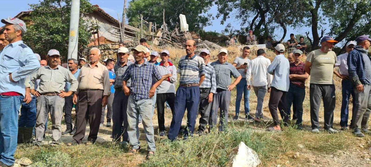 Gördes’te ev yangını: 1 yaralı