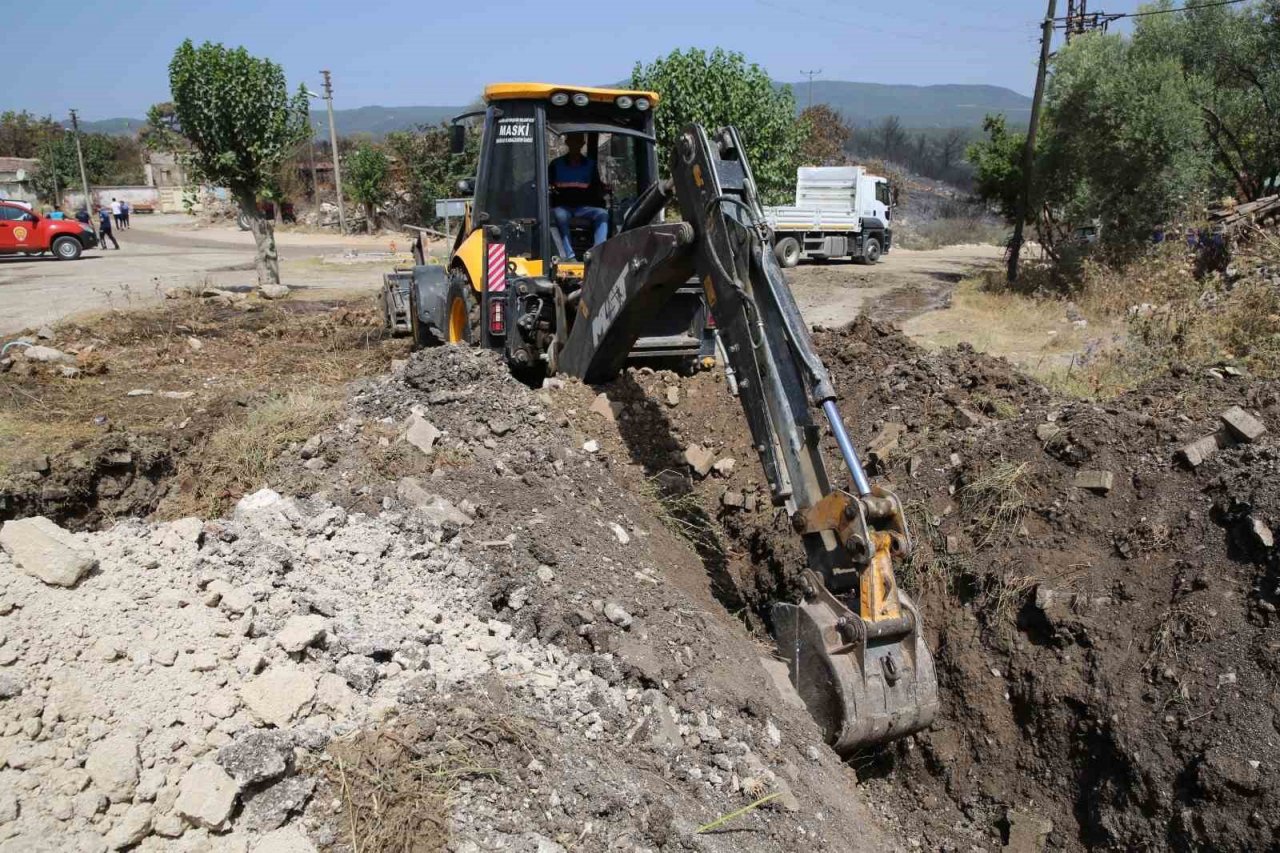 Orman yangınından etkilenen mahalle için devlet seferber oldu
