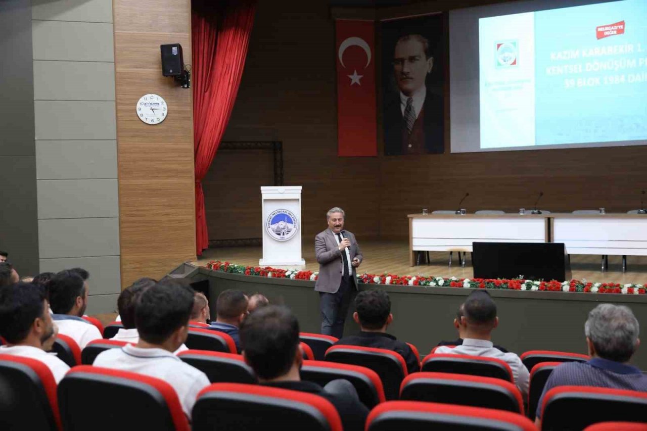 Başkan Palancıoğlu’ndan Müteahhitlere Kentsel Dönüşüm Sunumu