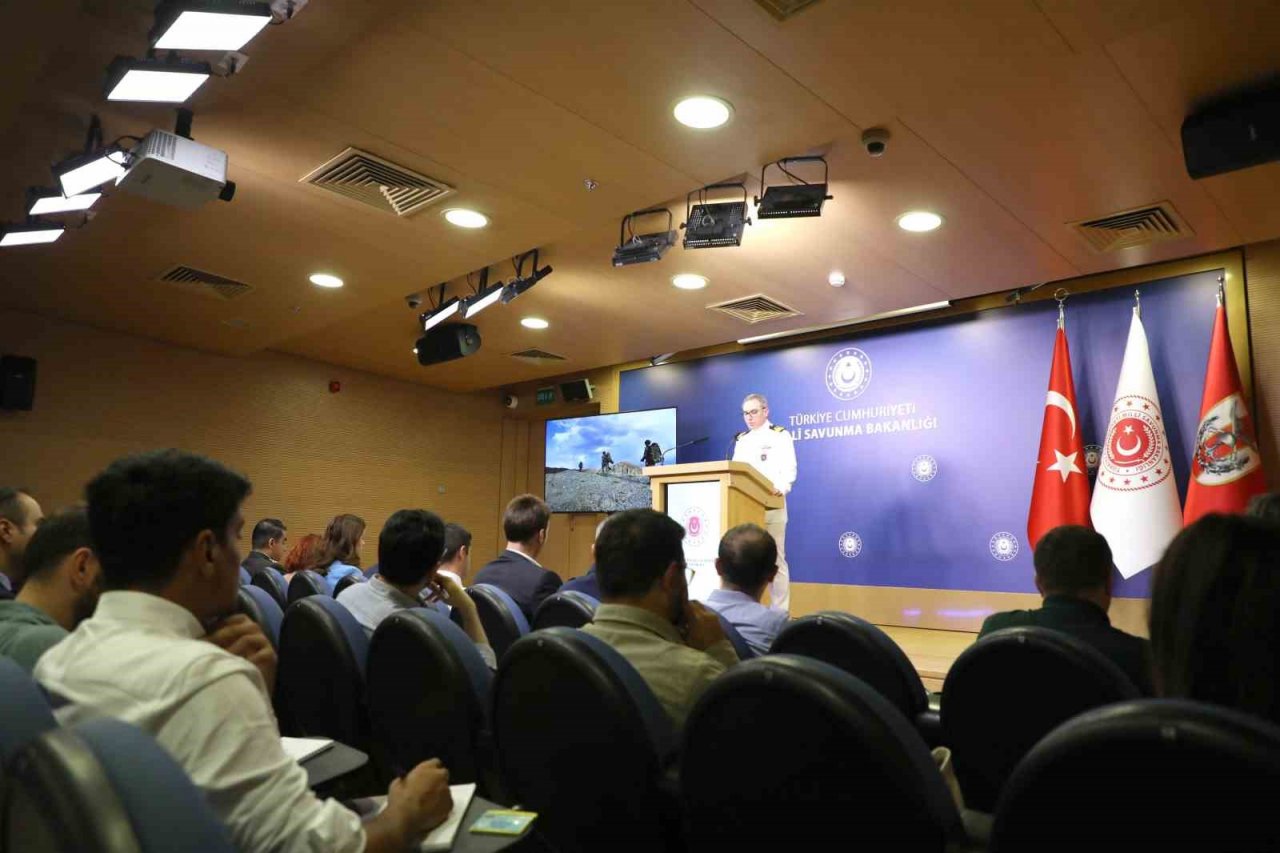 MSB: “44’ü son bir haftada olmak üzere 892 terörist etkisiz hale getirilmiştir”