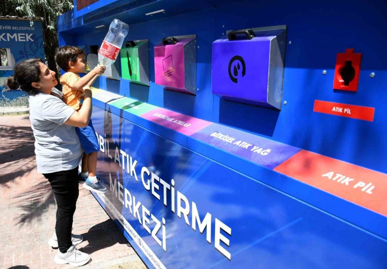 Kuşadası’nda çocuklar çevre konusunda bilgilendirildi