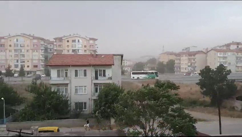 Sungurlu’da kum fırtınası çıktı