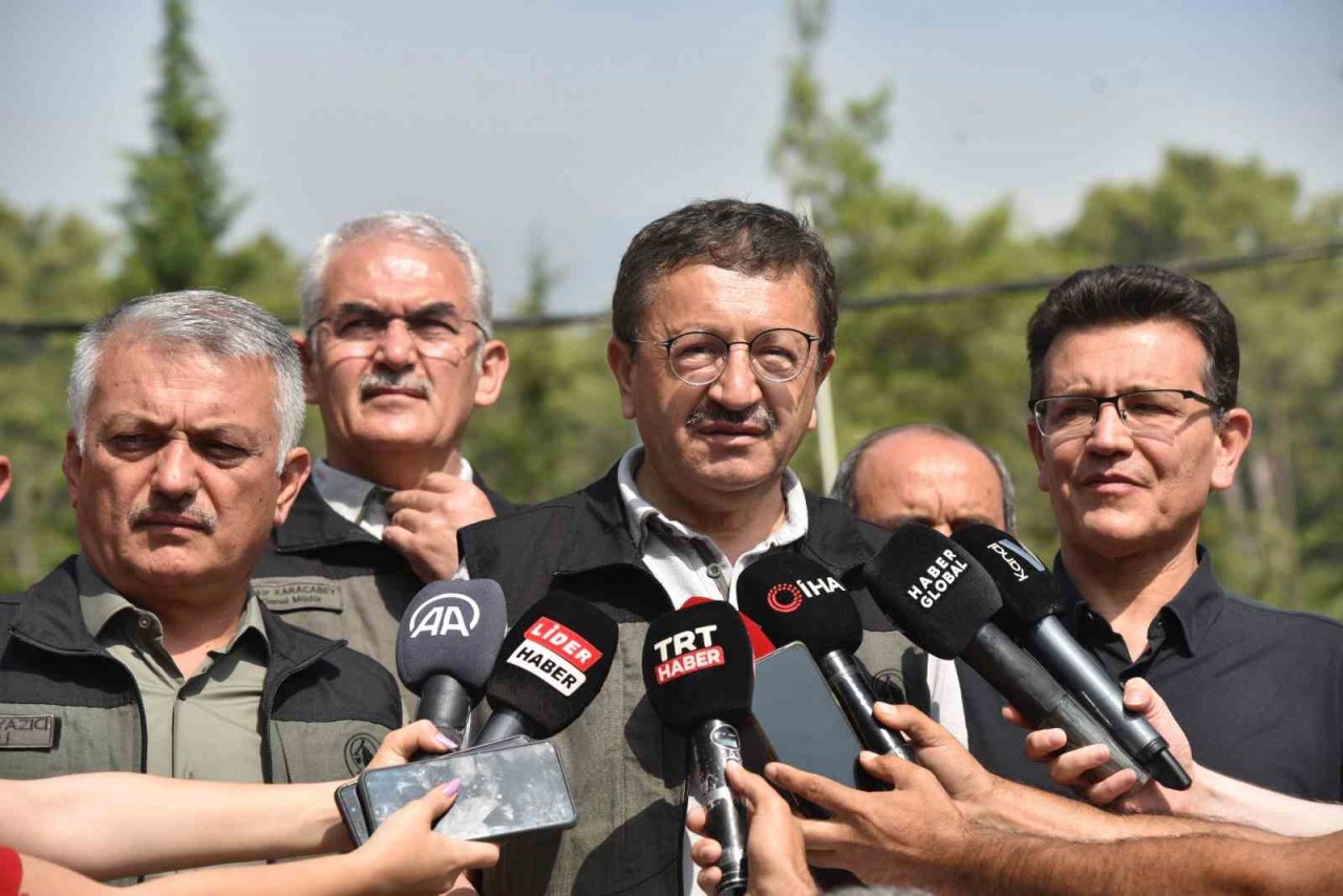 Tarım ve Orman Bakan Yardımcısı Veysel Tiryaki: "Kemer yangını kontrol altına alınabilmiş değil"