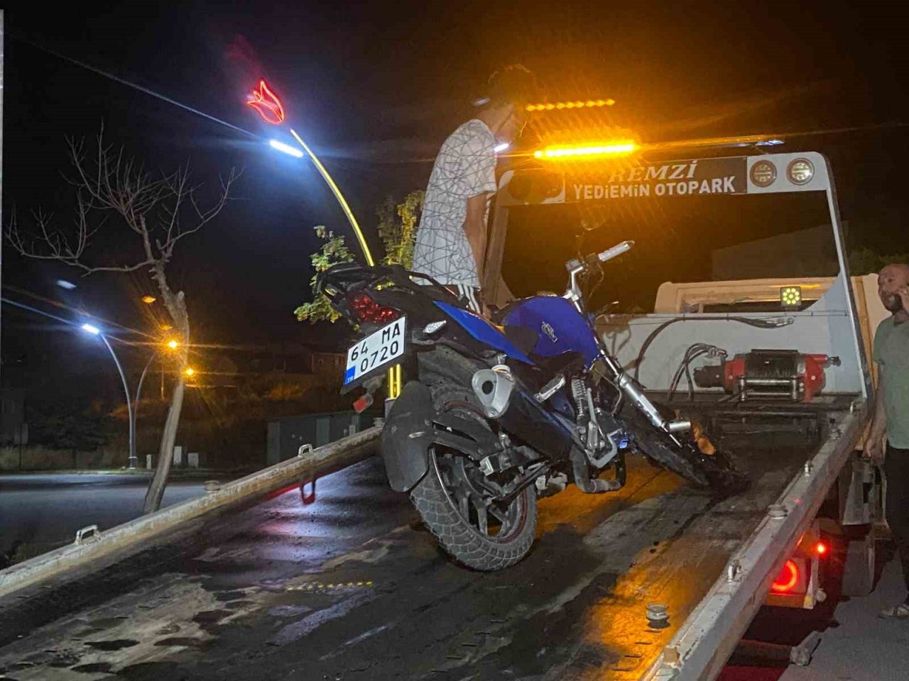 Uşak’ta motosiklet kazası: 2 yaralı