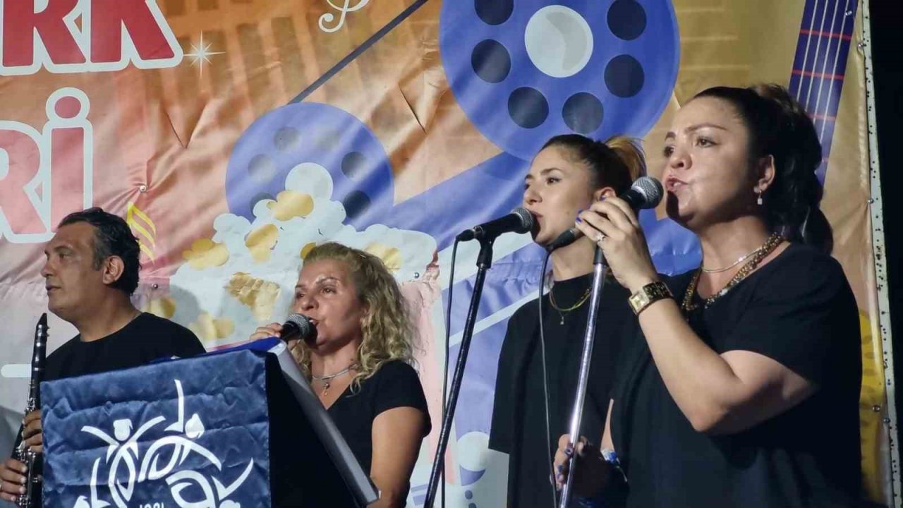 Aydın Büyükşehir Belediyesi’nden Mimar Sinan Parkı’nda müzik resitali