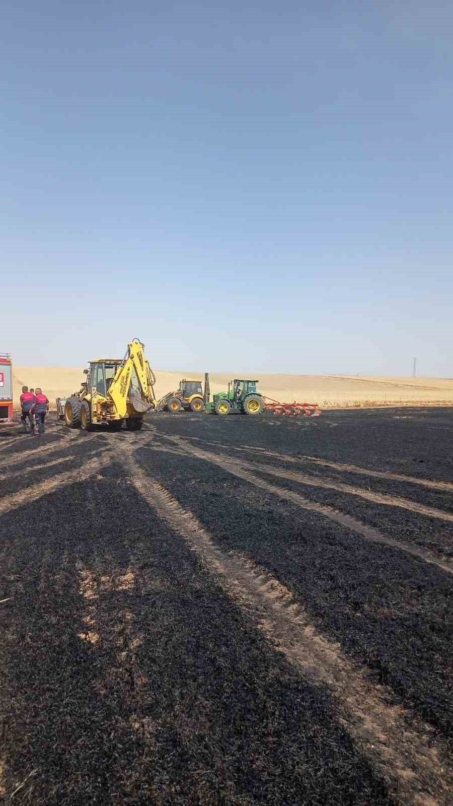 Sorgun’da 200 dekar ekili tarım arazisi küle döndü