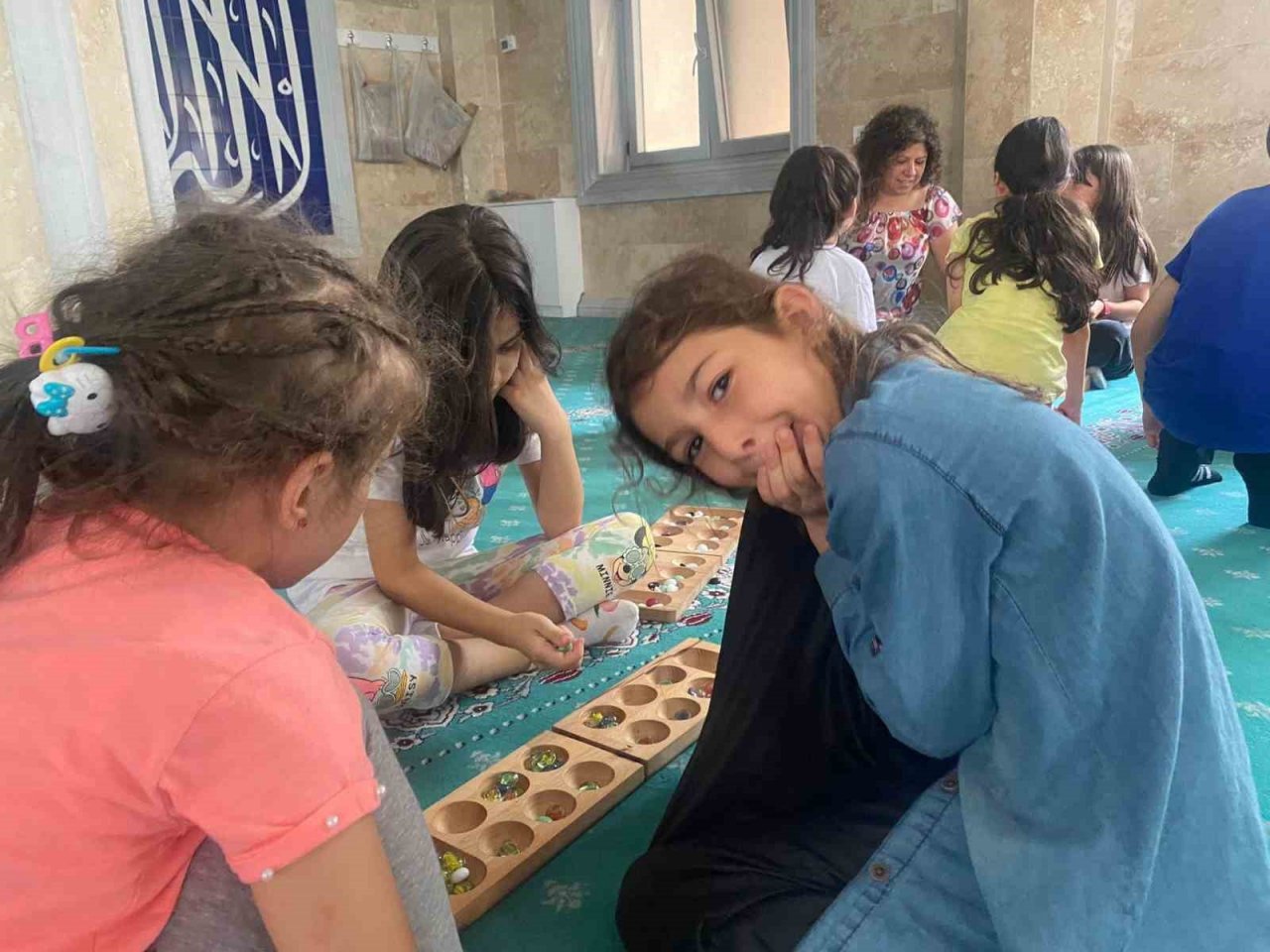 Alaplı’da öğrenciler hem Kur’an öğreniyor hem spor yapıyor