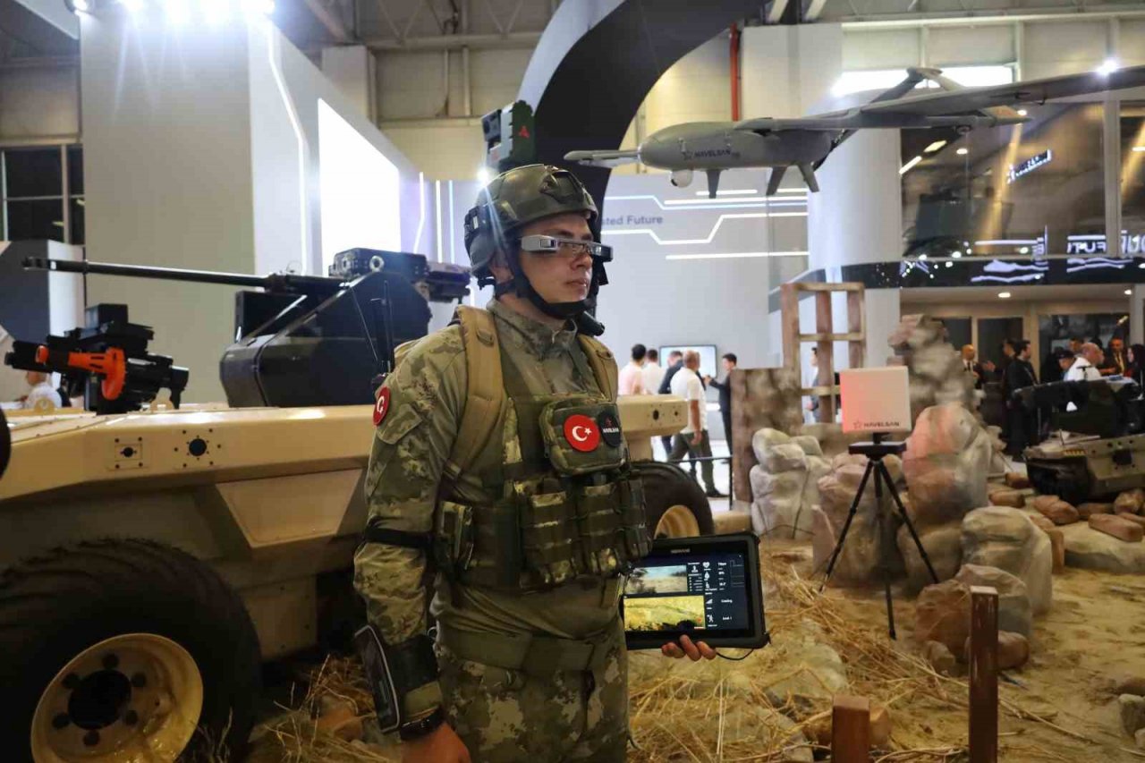 HAVELSAN’ın Cengaver sistemi “Dijital Asker” İDEF’te yoğun ilgi gördü