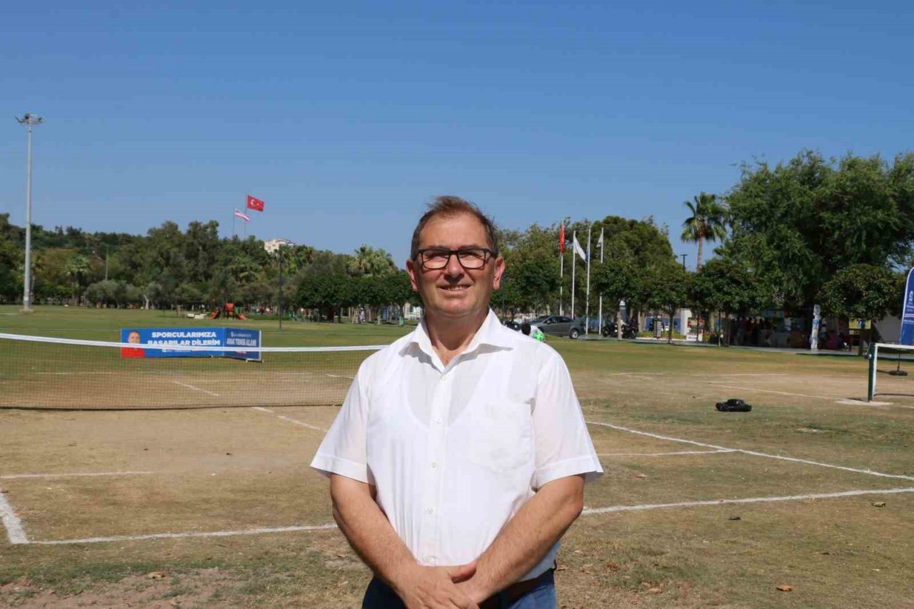 Büyükşehir’den gençlere ayak tenisi sahası