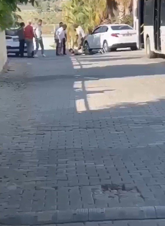 Kendisini polis olarak tanıtan dolandırıcının planı tutmadı, nefes kesen operasyonla yakalandı