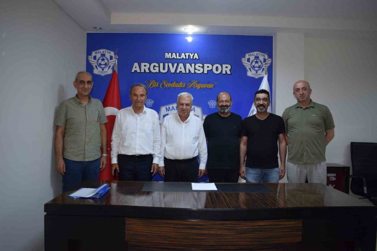 Arguvanspor’da sezon öncesi moral yemeği