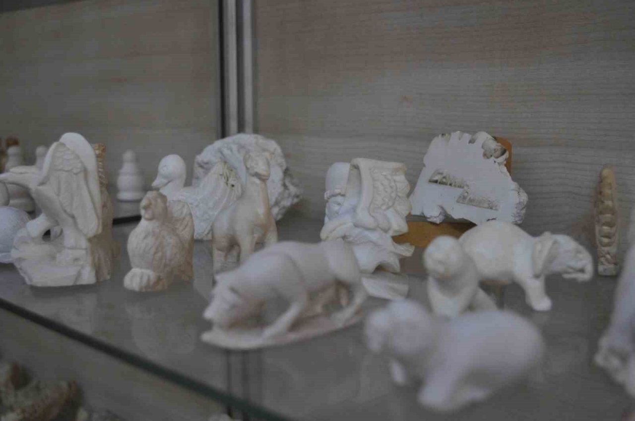 Gurbetçiler lüle taşı piyasasına alışveriş yaparak değer katıyor